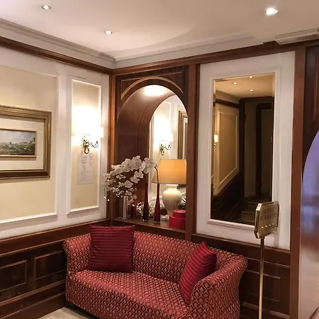 San Carlo ホテル ローマ