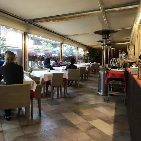 ホテル San Carlo