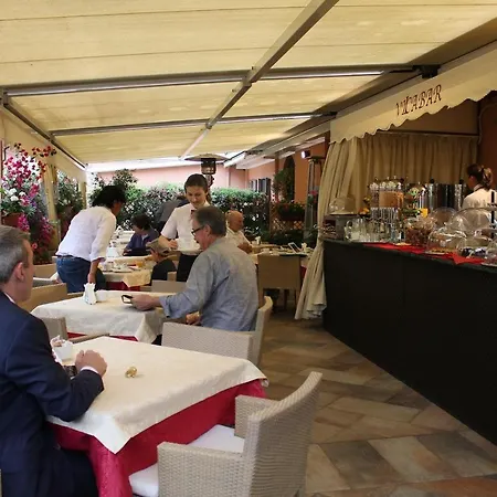 San Carlo ホテル 3*
