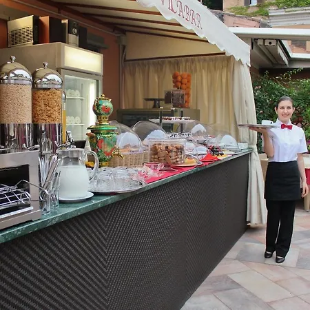 San Carlo 3* ローマ