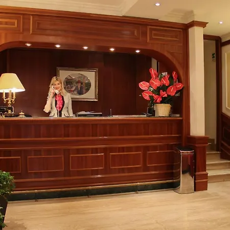ホテル San Carlo ローマ